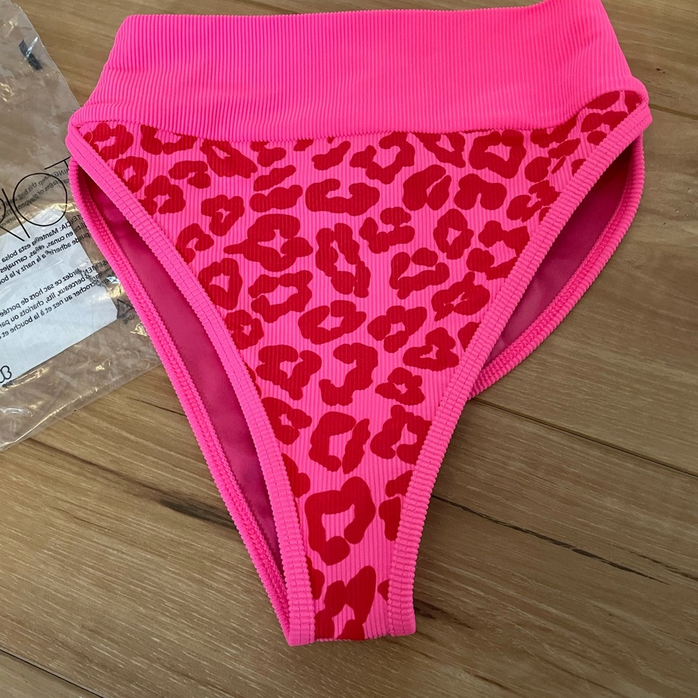 Beach Riot Emmy Bikini Bottom HighRise Red Leopard - Picture 5 of 6